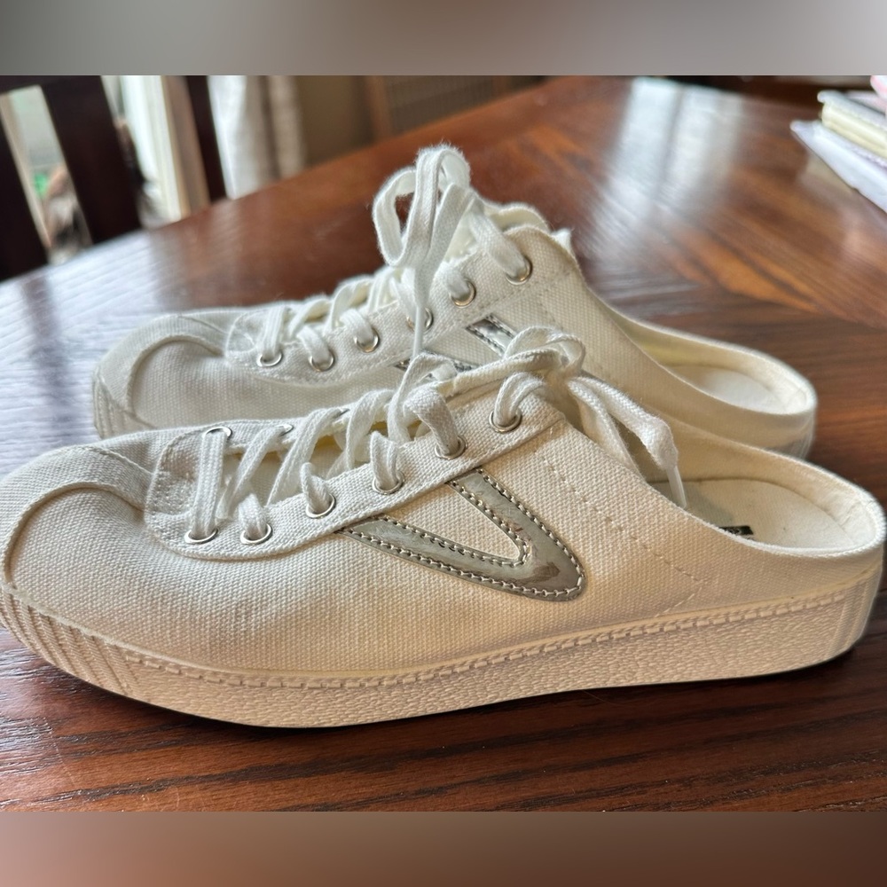 TRETORN Women's Nylite Plus Canvas Mules